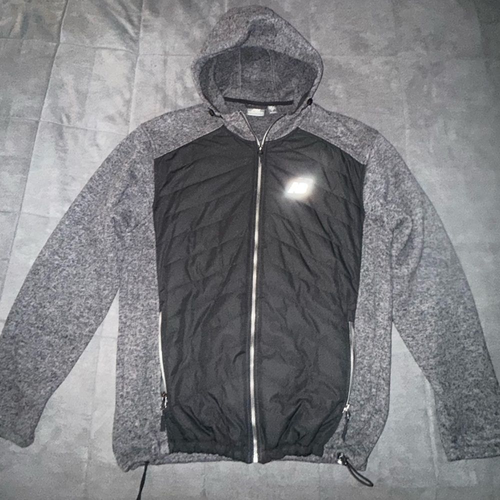 New Balance Men's Gray and Black Zip-Up Sweater size Large